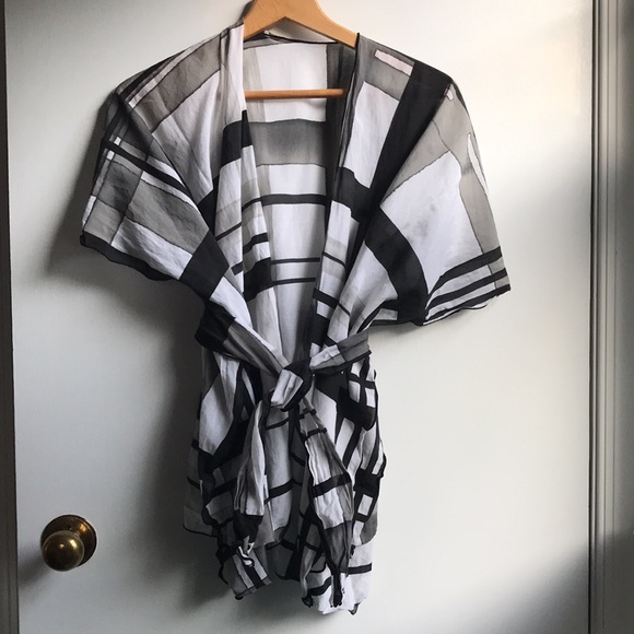 European Shawl Scarf wear Multiple Ways Graphic OS - Picture 2 of 12